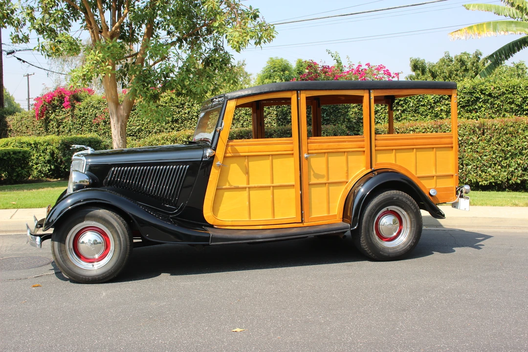 1934 Ford Model 18 & 40 - Image 3 of 31