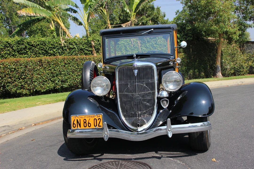 1934 Ford Model 18 & 40 - Image 2 of 31