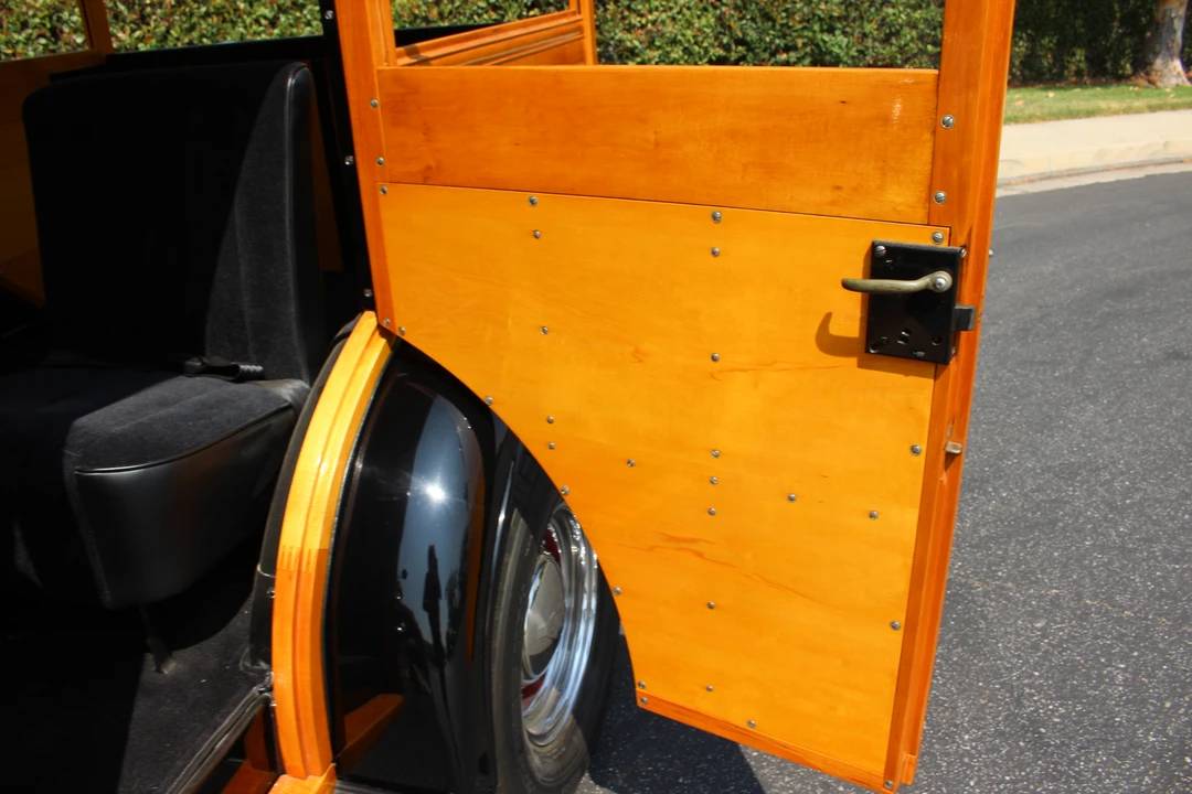 1934 Ford Model 18 & 40 - Image 30 of 31