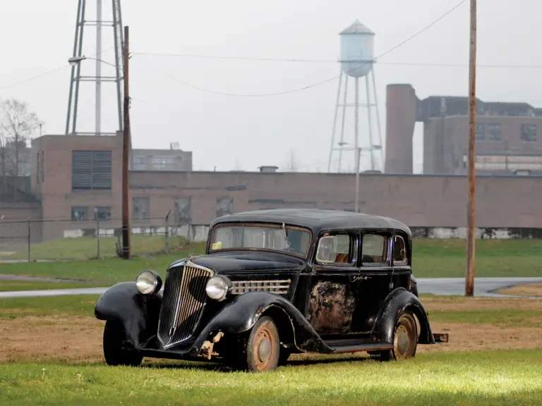 1934 Graham - Image 2 of 2