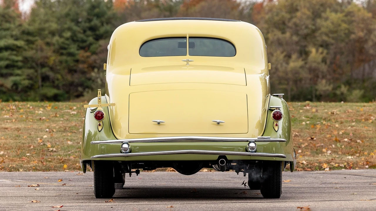 1934 LaSalle Series 50 - Image 3 of 31