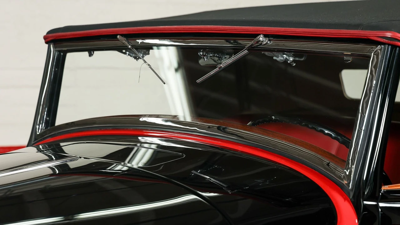 1934 Lincoln Zephyr - Image 19 of 31