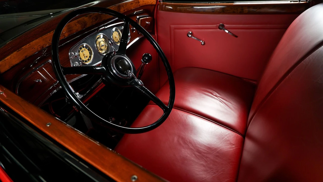1934 Lincoln Zephyr - Image 2 of 31