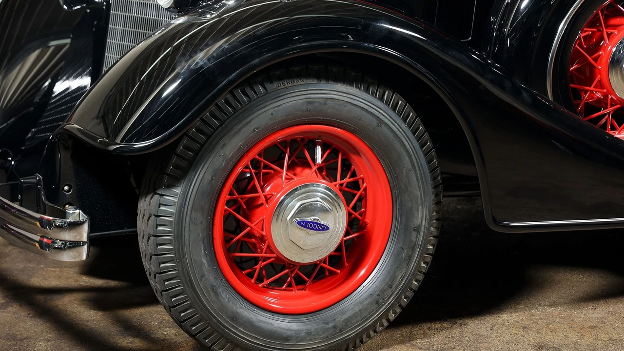 1934 Lincoln Zephyr - Image 20 of 31