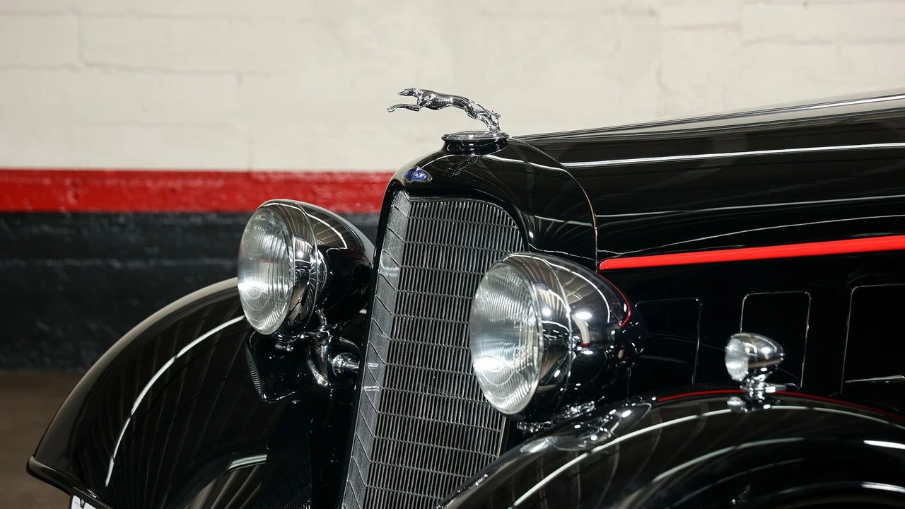 1934 Lincoln Zephyr - Image 11 of 31