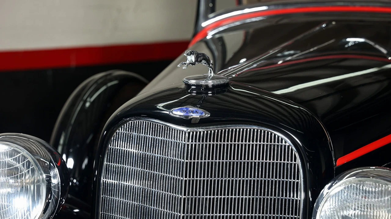 1934 Lincoln Zephyr - Image 13 of 31