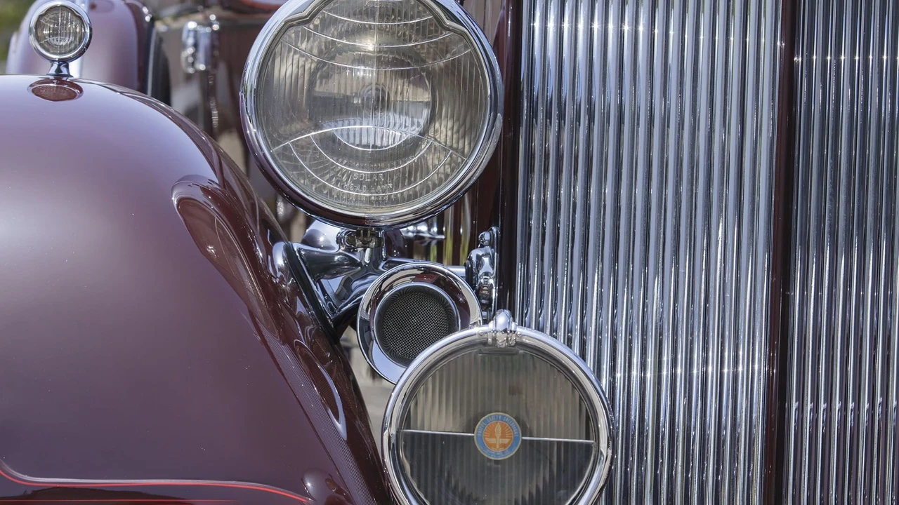 1934 Packard Eight - Image 12 of 31