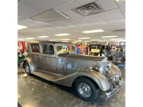 1934 Packard Super Eight