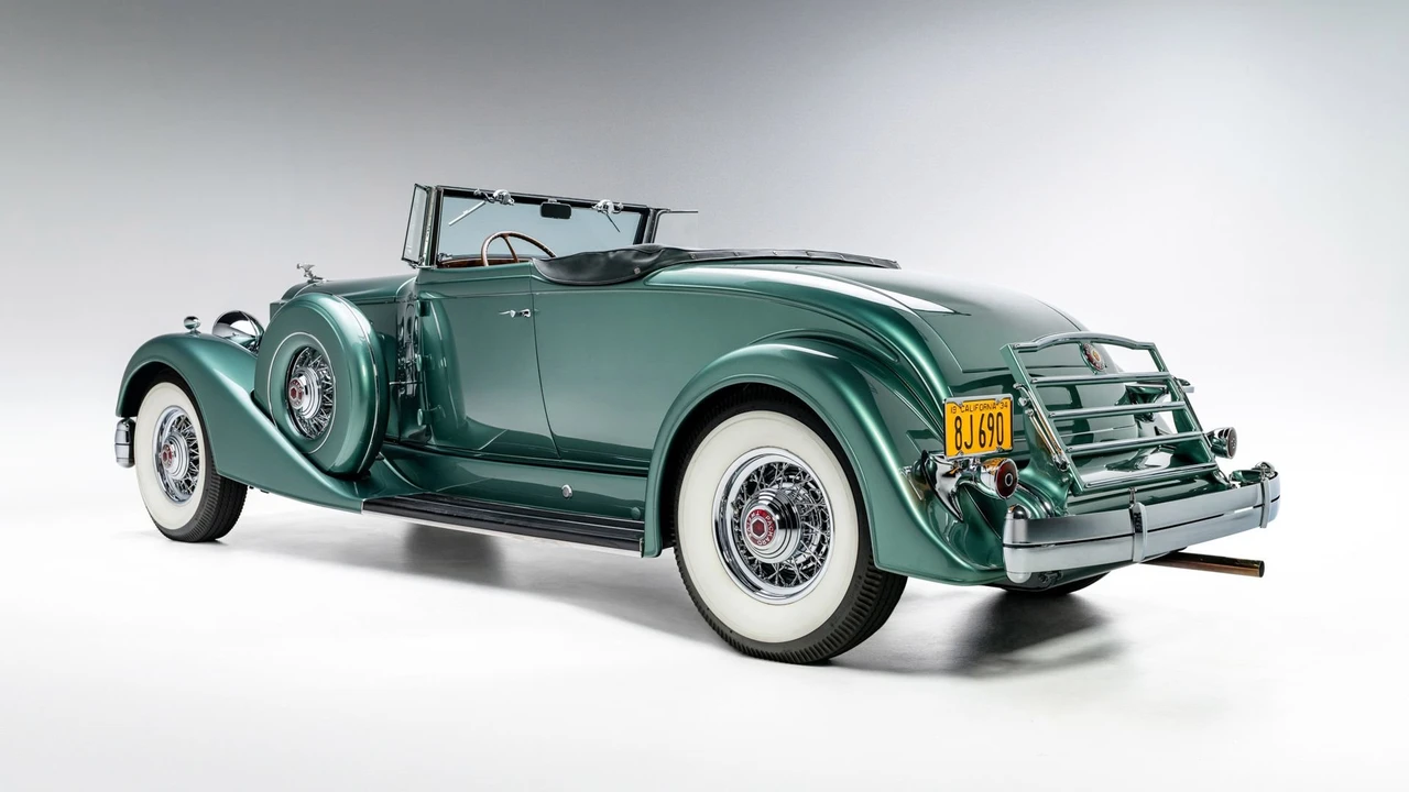 1934 Packard Twelve - Image 2 of 31
