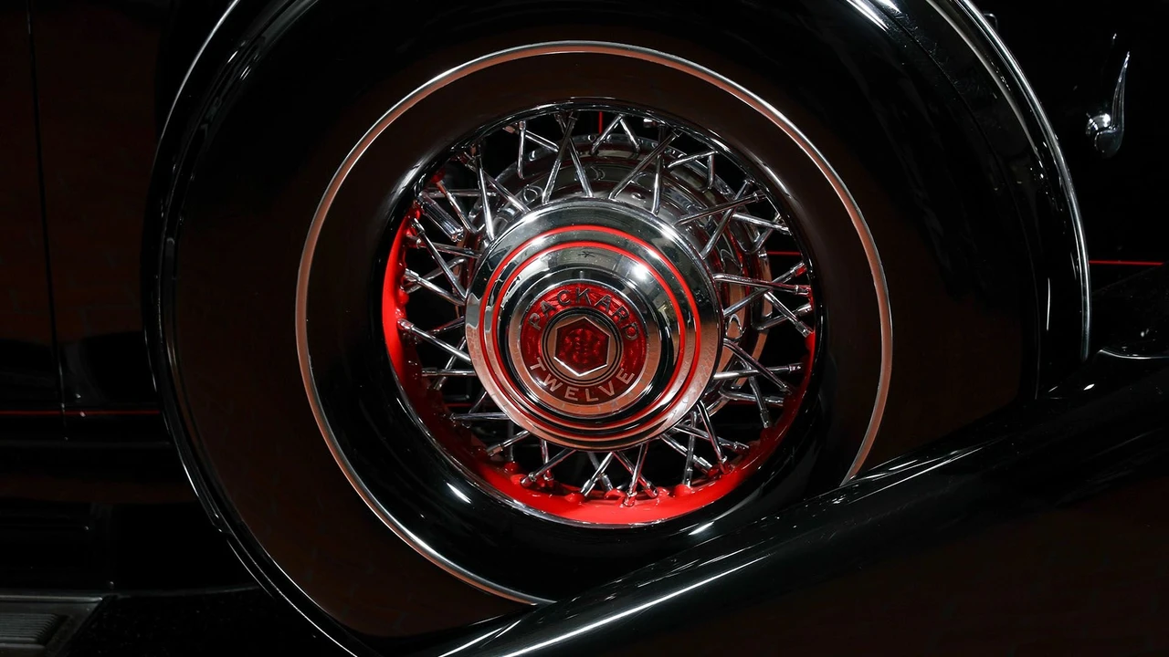 1934 Packard Twelve - Image 18 of 31