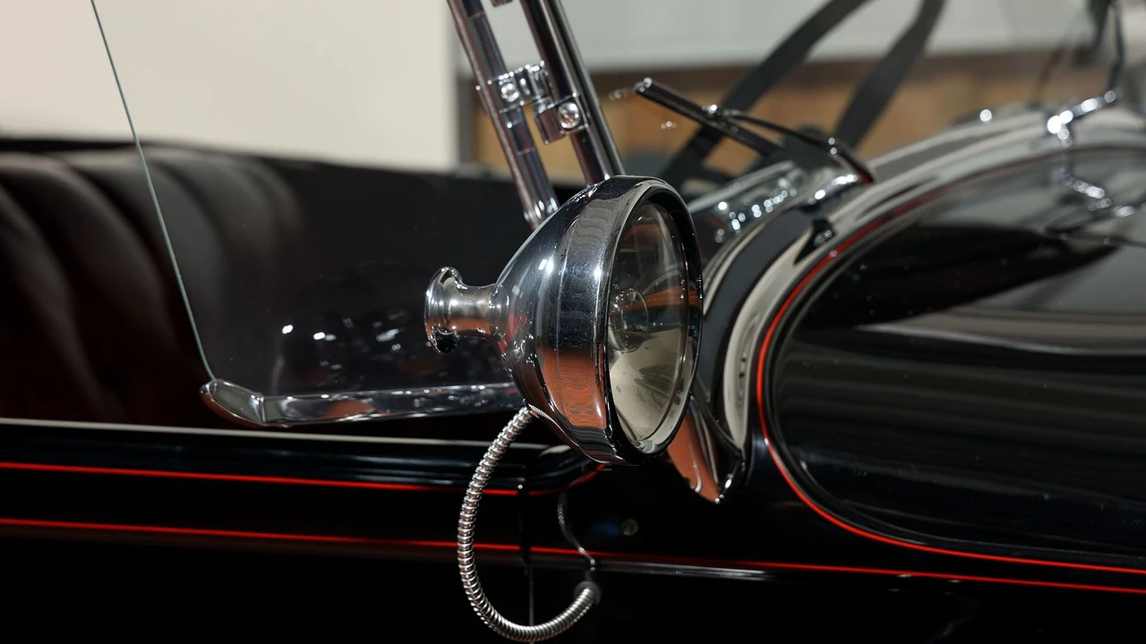 1934 Packard Twelve - Image 8 of 31