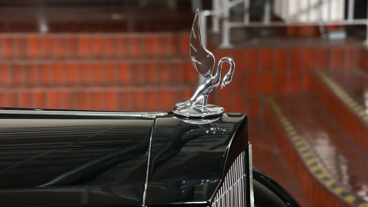 1934 Packard Twelve - Image 6 of 31