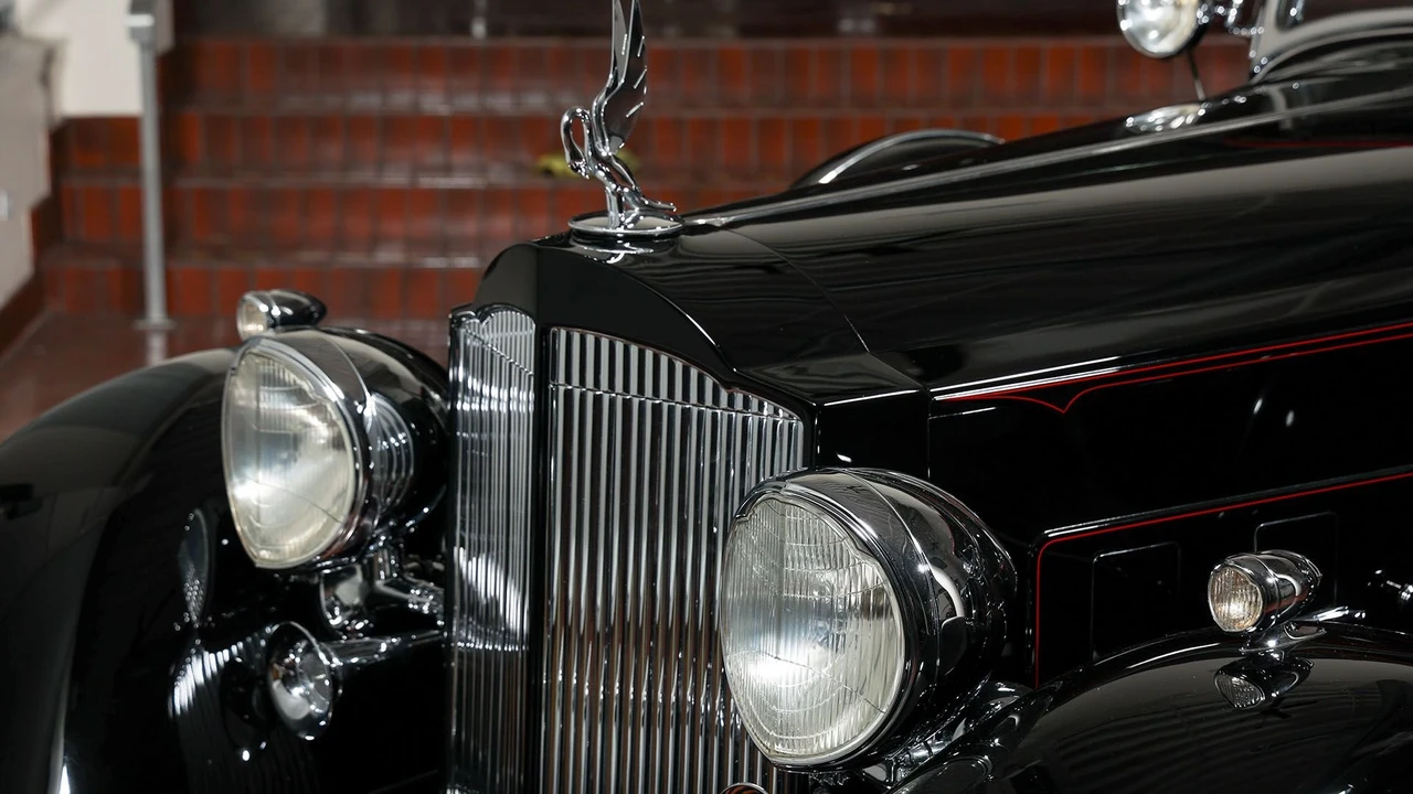 1934 Packard Twelve - Image 14 of 31