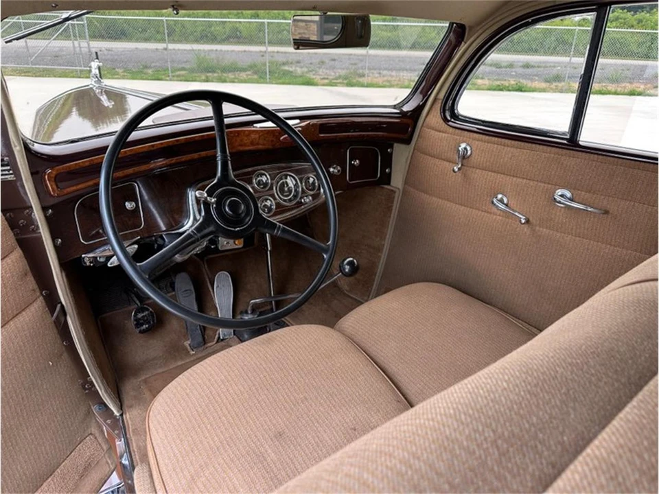 1934 Pierce-Arrow - Image 2 of 31