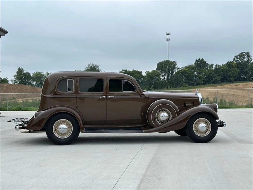 1934 Pierce-Arrow - Image 8 of 31