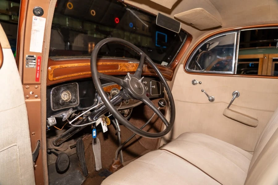 1934 Pierce-Arrow - Image 11 of 21