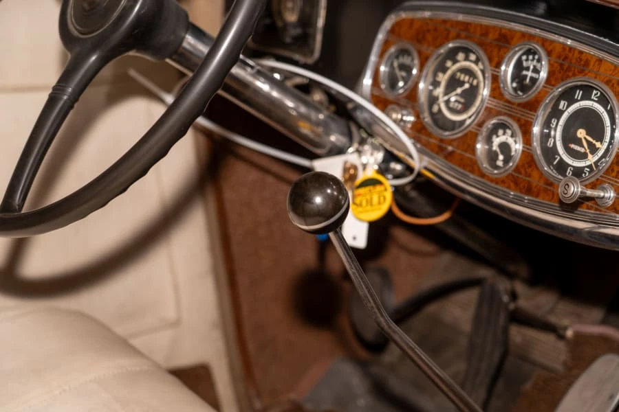 1934 Pierce-Arrow - Image 16 of 21