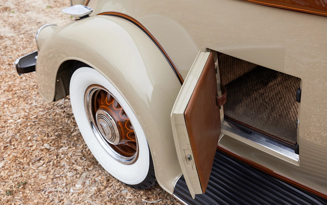 1934 Pierce-Arrow - Image 18 of 31