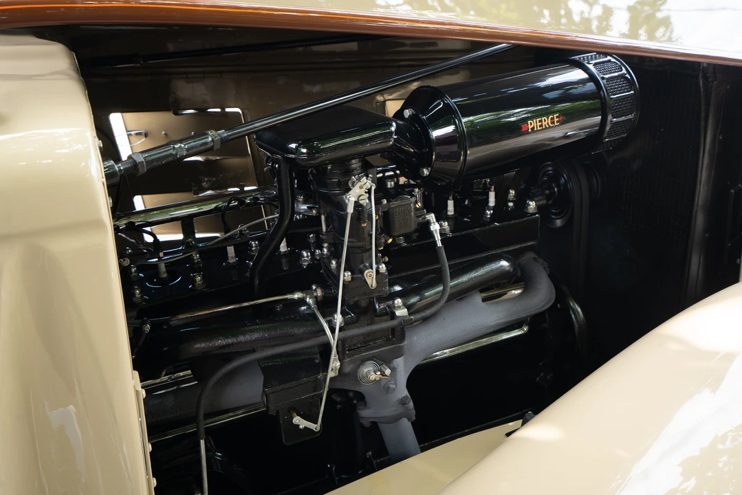 1934 Pierce-Arrow - Image 22 of 31
