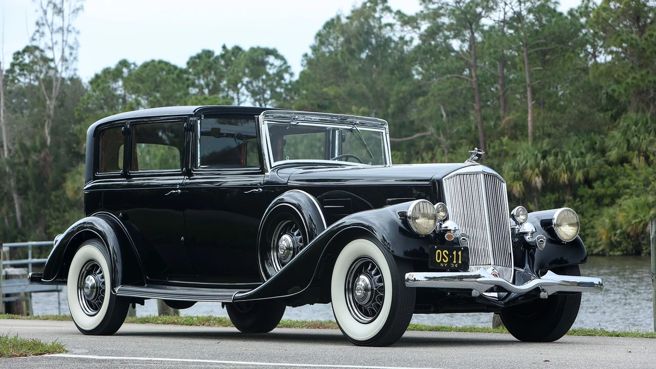1934 Pierce-Arrow - Image 10 of 31