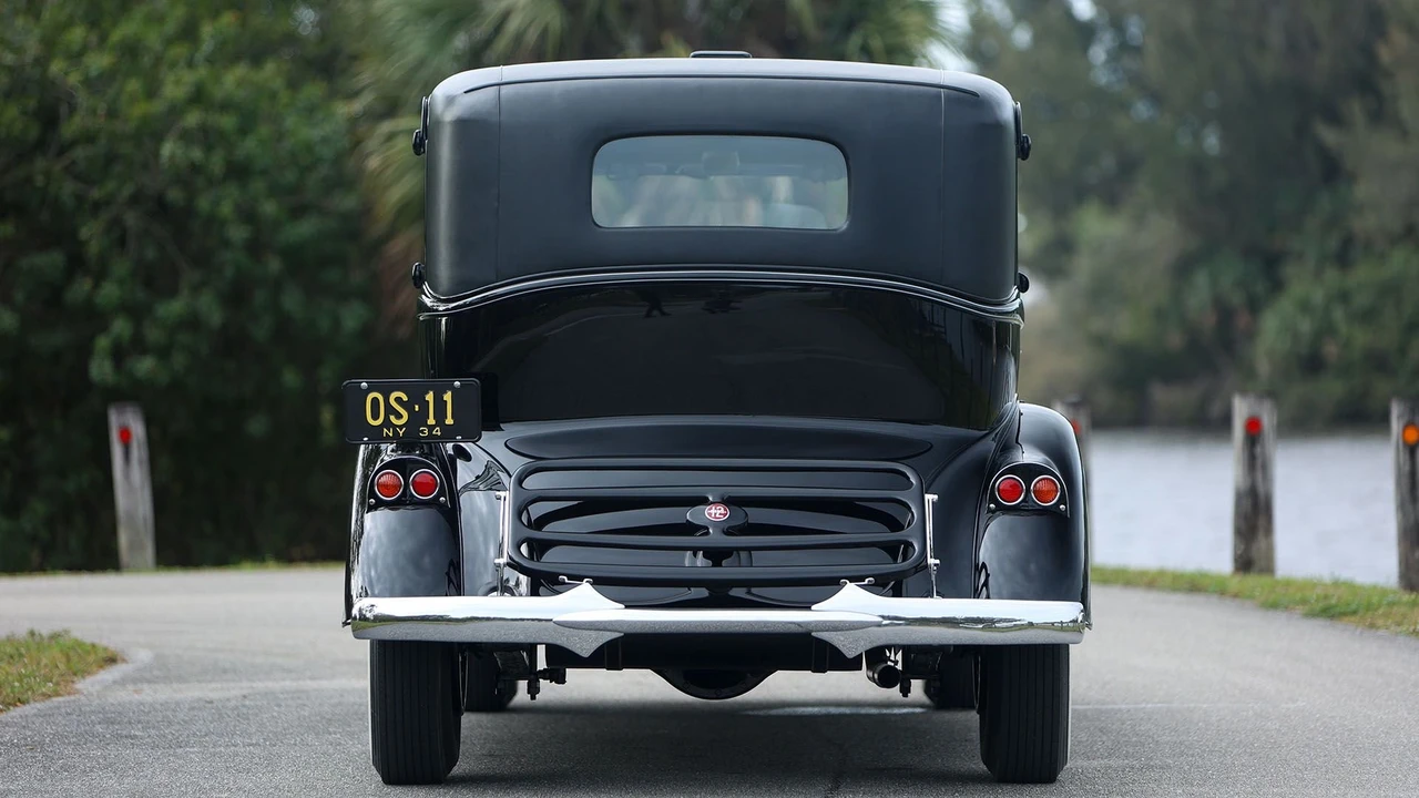 1934 Pierce-Arrow - Image 2 of 31