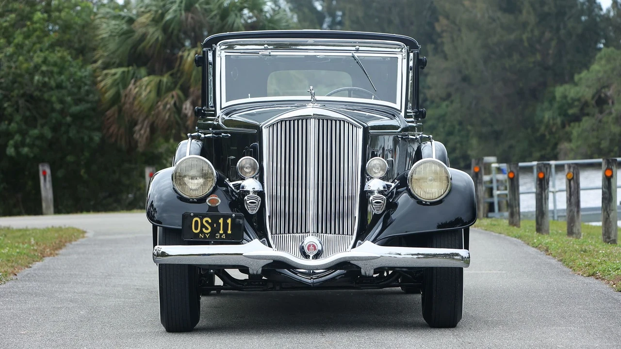 1934 Pierce-Arrow - Image 5 of 31