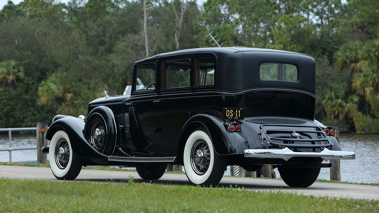 1934 Pierce-Arrow - Image 4 of 31