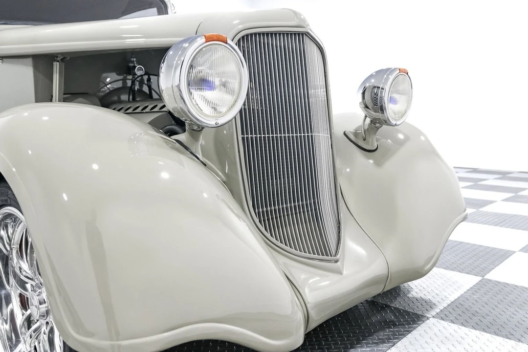 1934 Plymouth Deluxe & Special Deluxe - Image 9 of 31