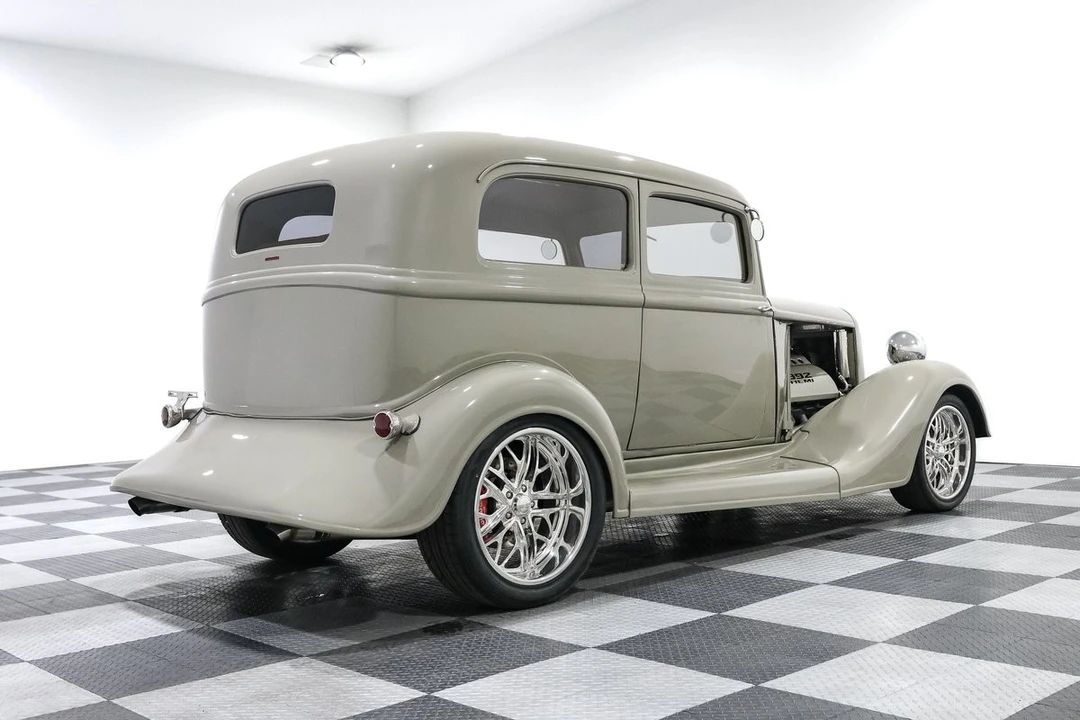 1934 Plymouth Deluxe & Special Deluxe - Image 7 of 31