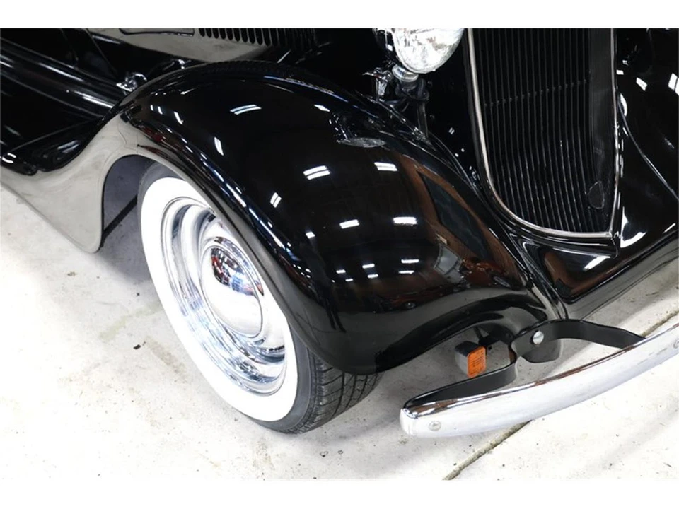1934 Plymouth Deluxe & Special Deluxe - Image 10 of 31