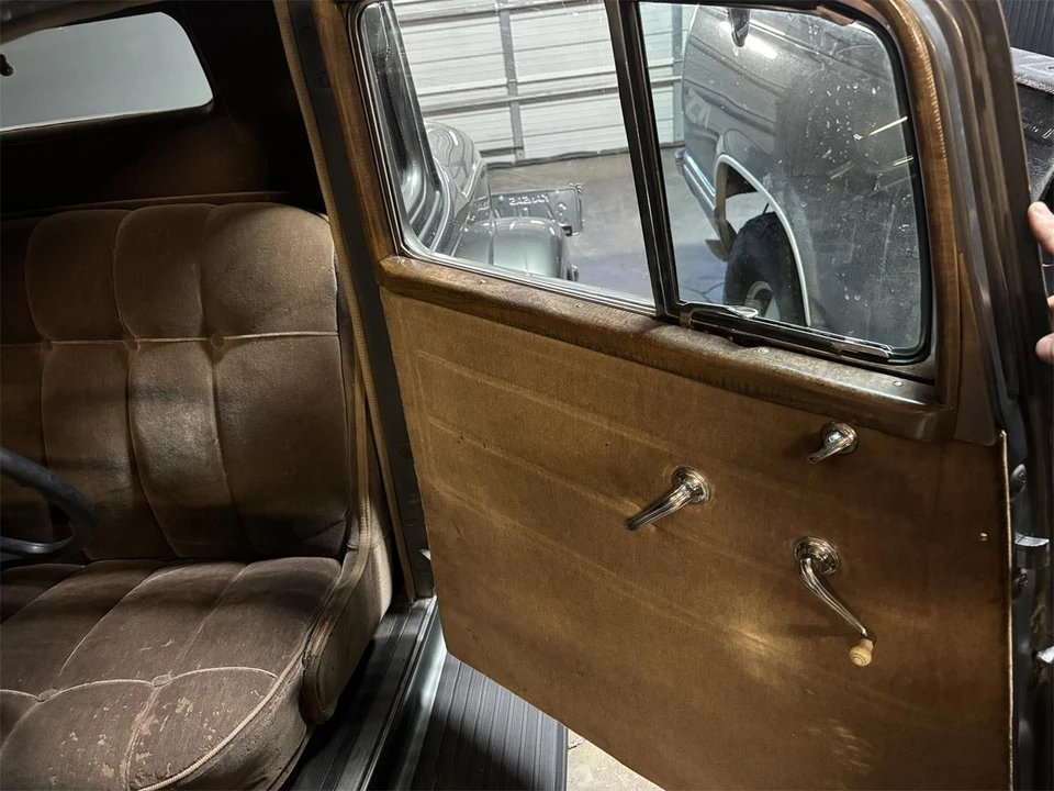 1934 Plymouth Deluxe & Special Deluxe - Image 23 of 31