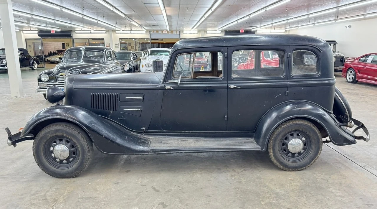 1934 Plymouth Deluxe & Special Deluxe - Image 2 of 31