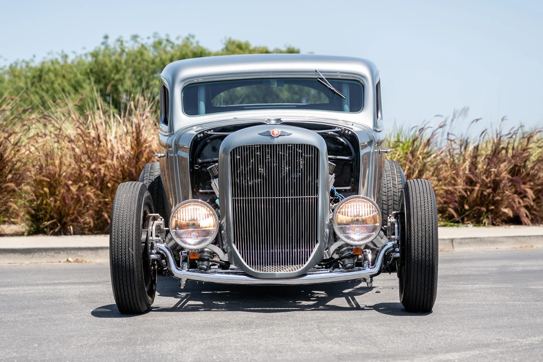 1934 Pontiac - Image 2 of 31