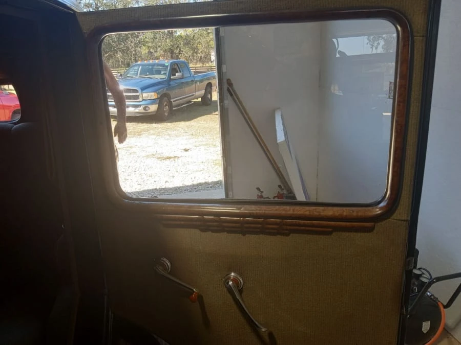 1934 Reo - Image 25 of 28