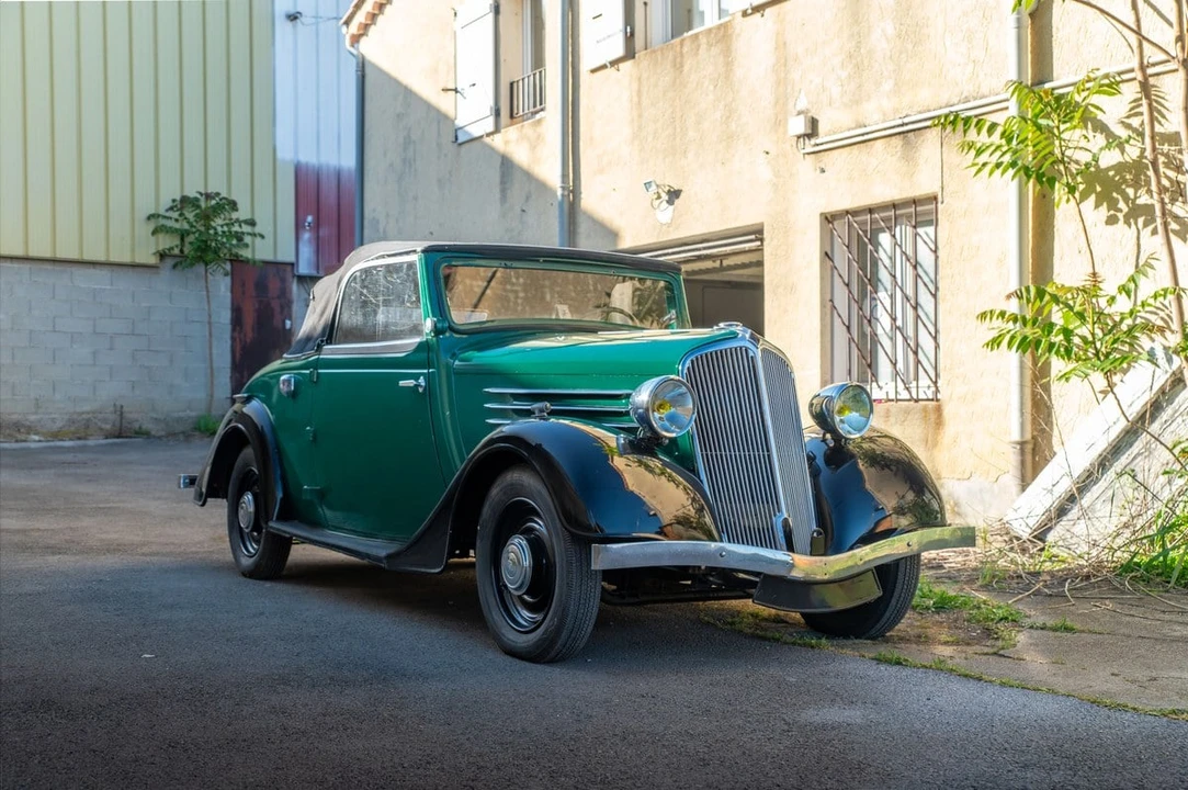 1934 Renault - Image 5 of 30
