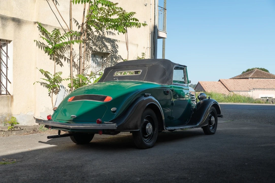1934 Renault - Image 6 of 30