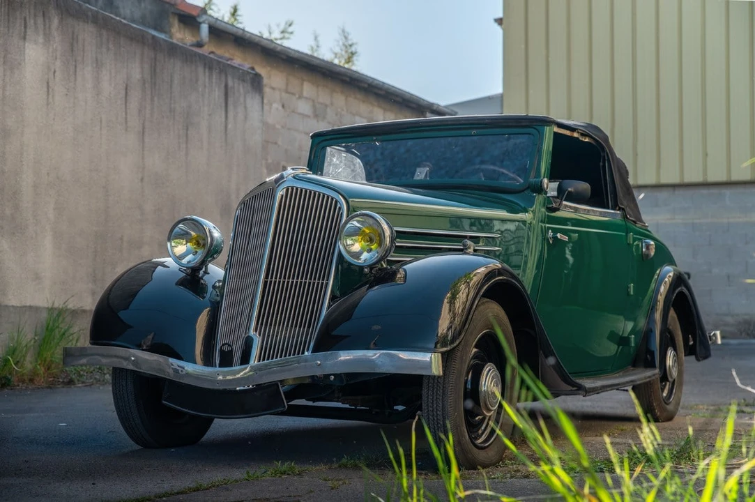 1934 Renault - Image 12 of 30