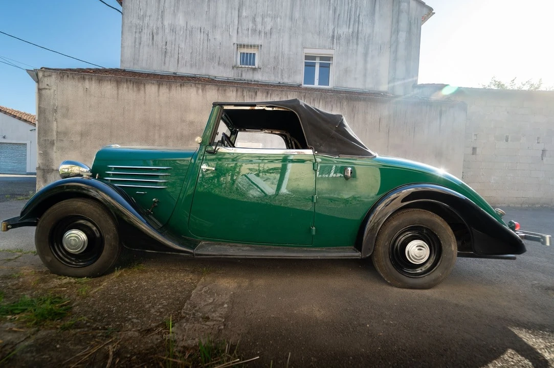 1934 Renault - Image 14 of 30