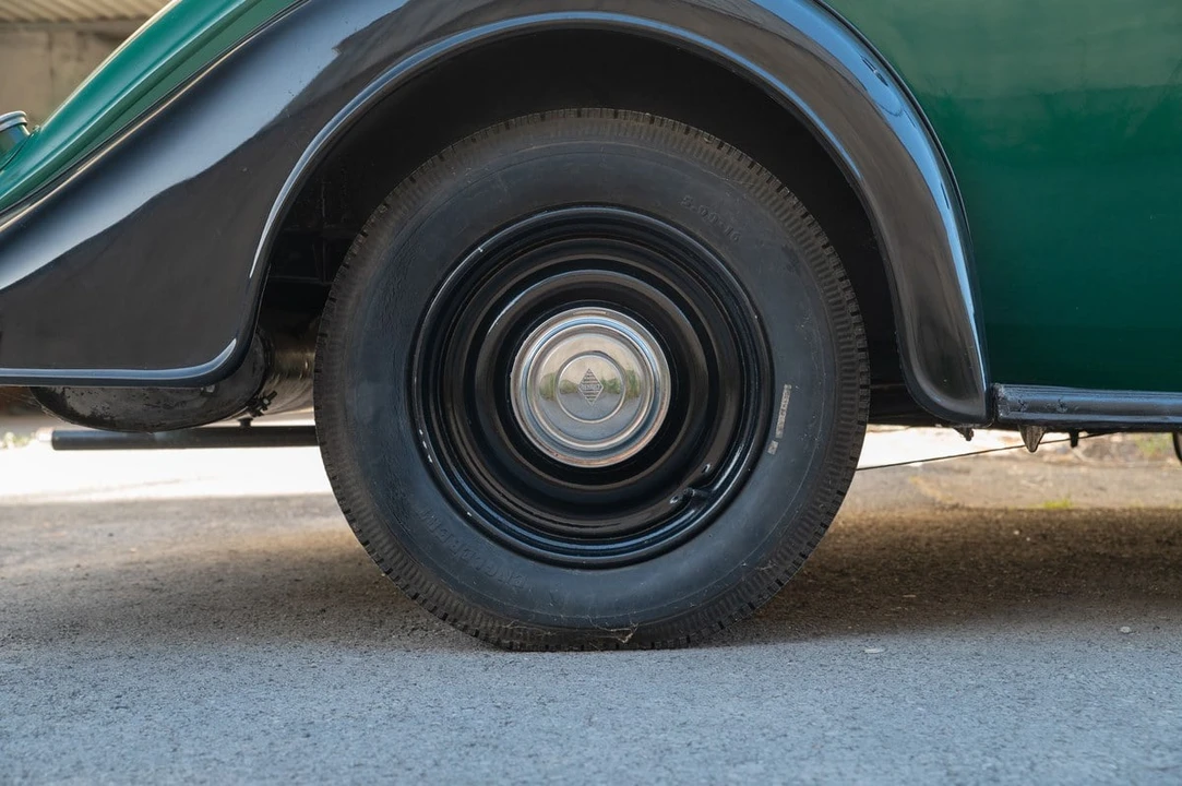 1934 Renault - Image 15 of 30