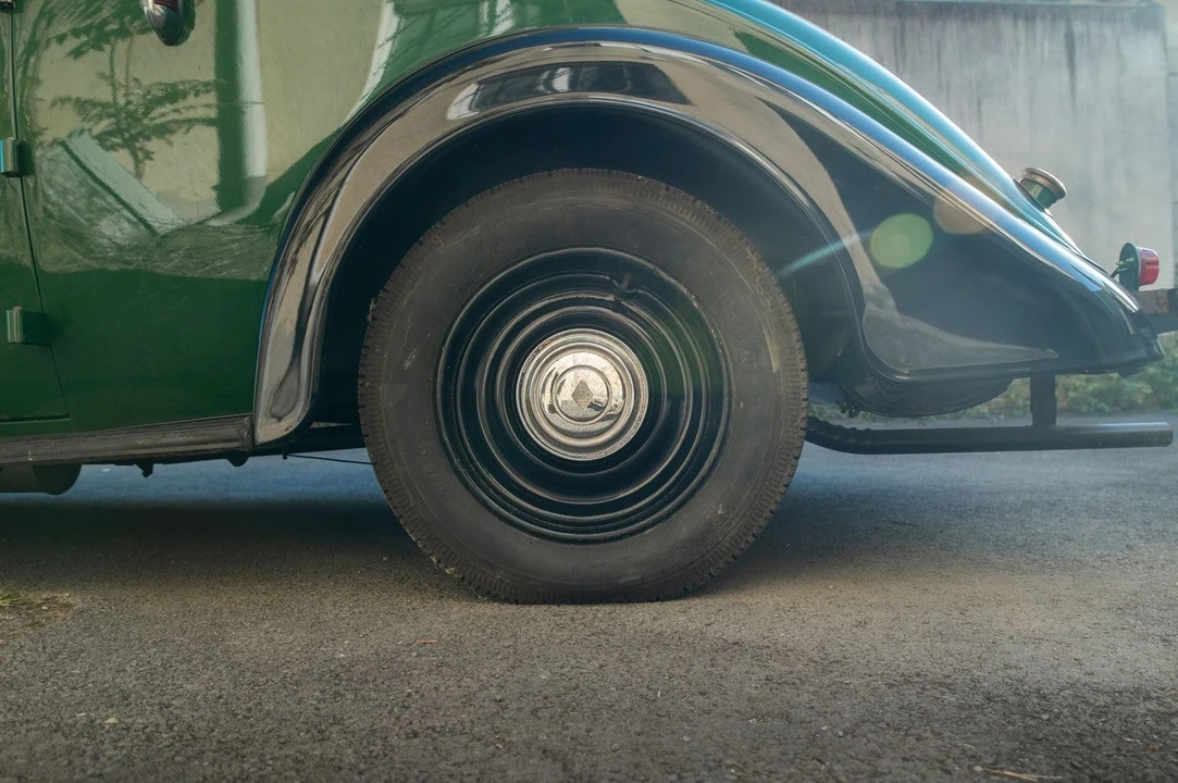 1934 Renault - Image 18 of 30