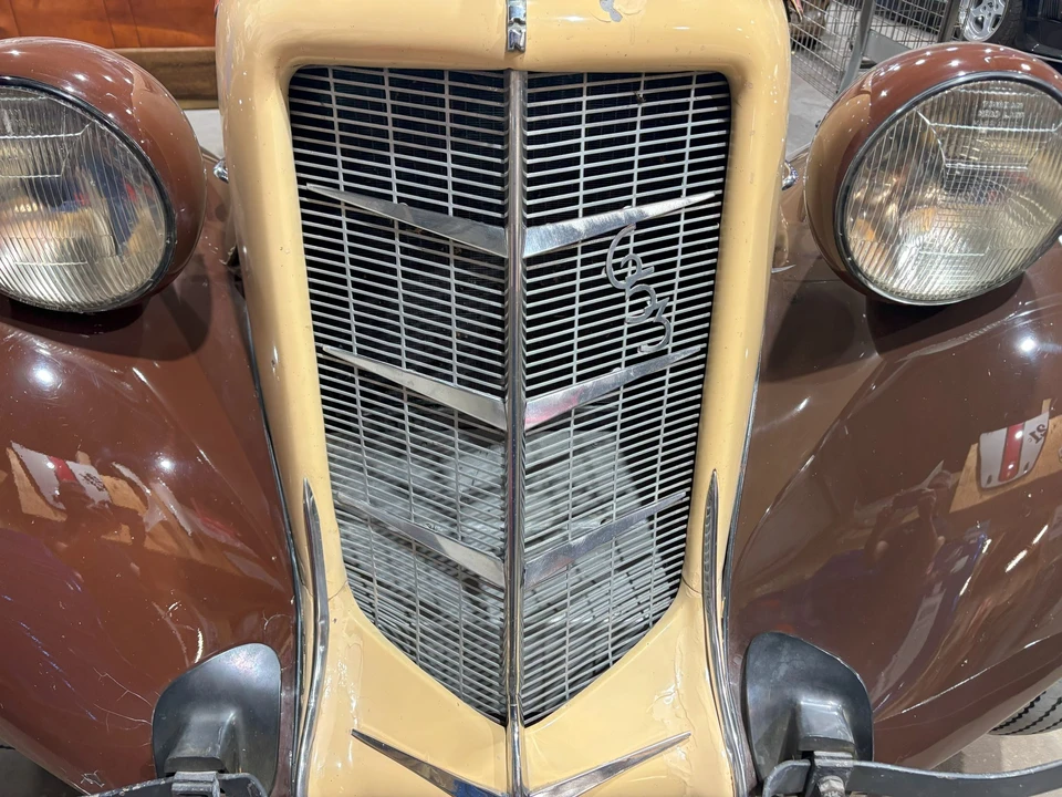 1935 Auburn Eight - Image 13 of 31
