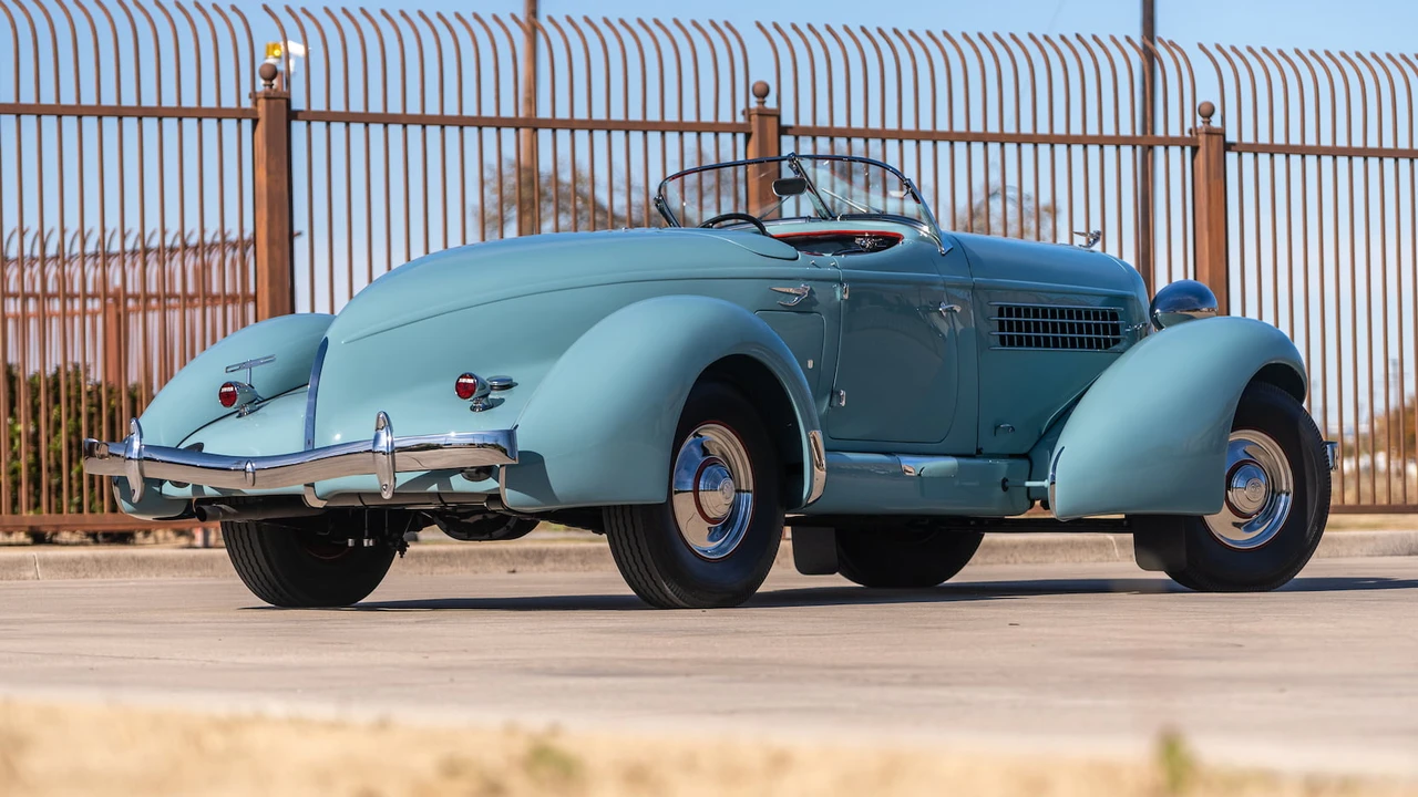 1935 Auburn Speedster - Image 13 of 28
