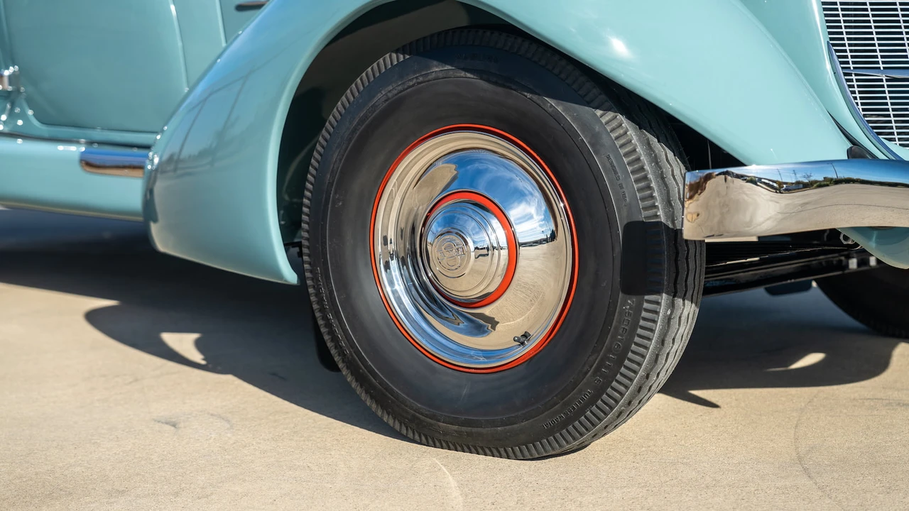 1935 Auburn Speedster - Image 19 of 28