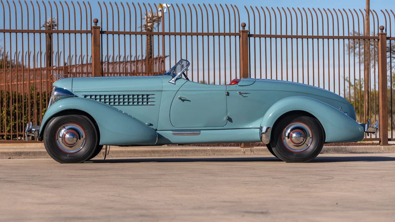 1935 Auburn Speedster - Image 2 of 28