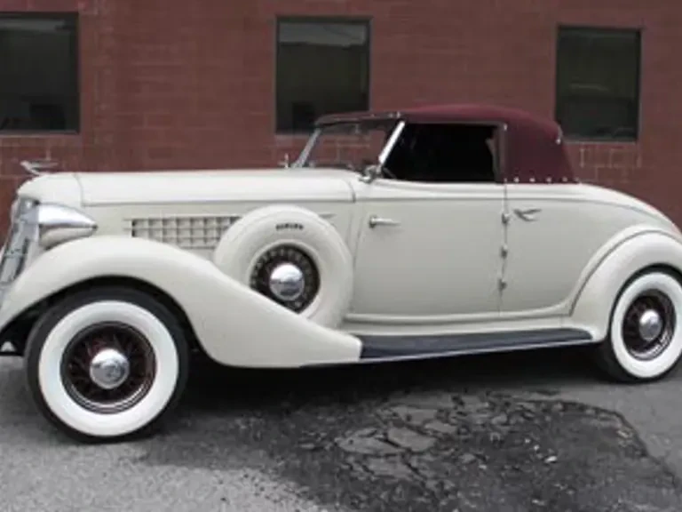 1935 Packard Eight - Image 4 of 13