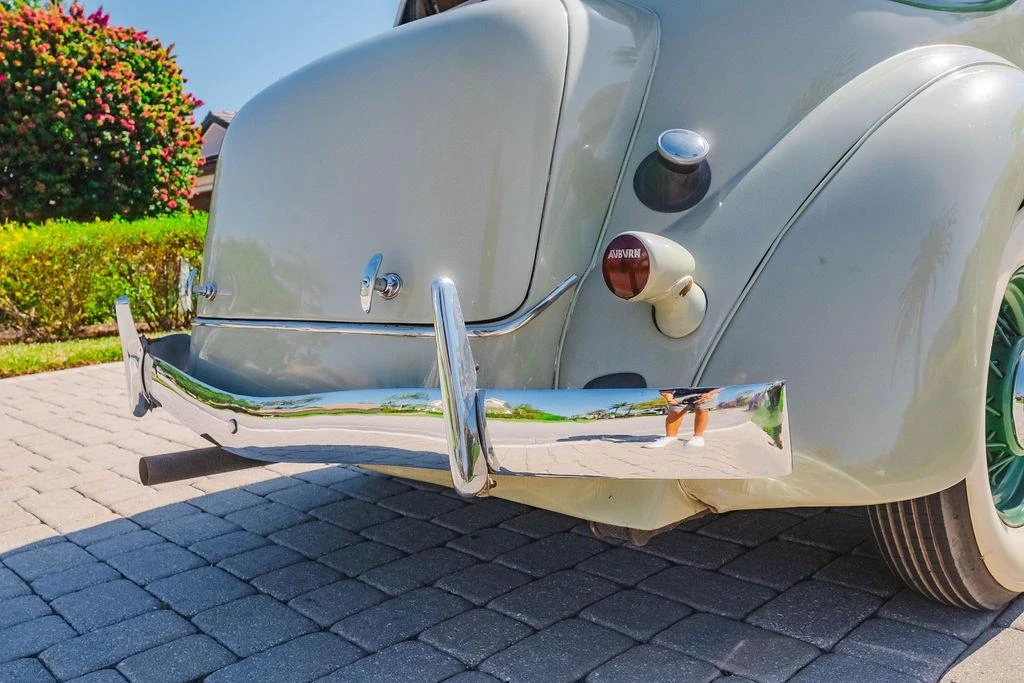 1935 Auburn Speedster - Image 14 of 31