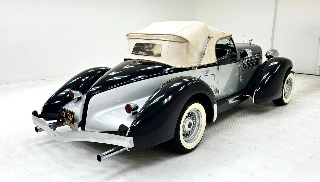 1935 Cord - Image 5 of 12