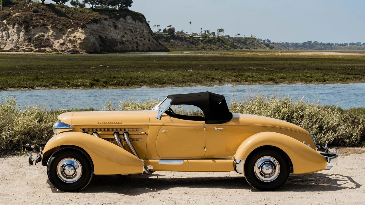 1935 Auburn Speedster - Image 15 of 31