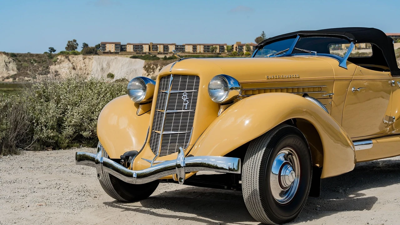1935 Auburn Speedster - Image 22 of 31