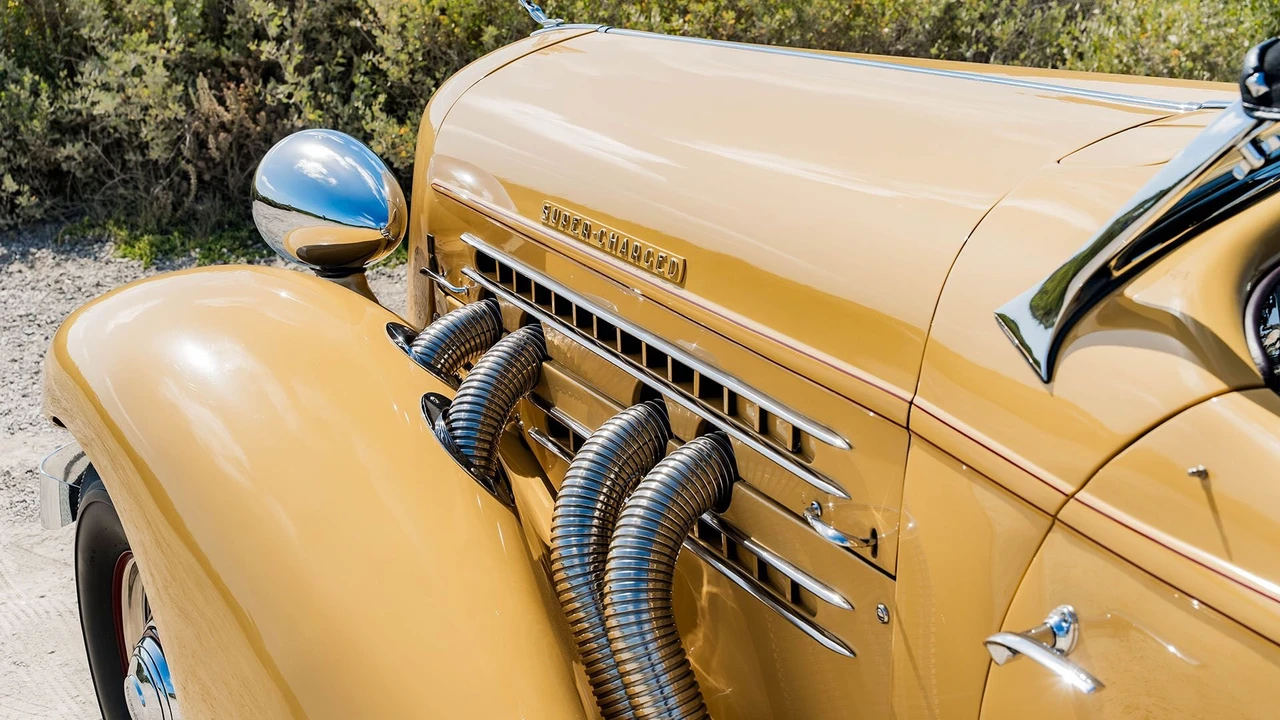 1935 Auburn Speedster - Image 24 of 31
